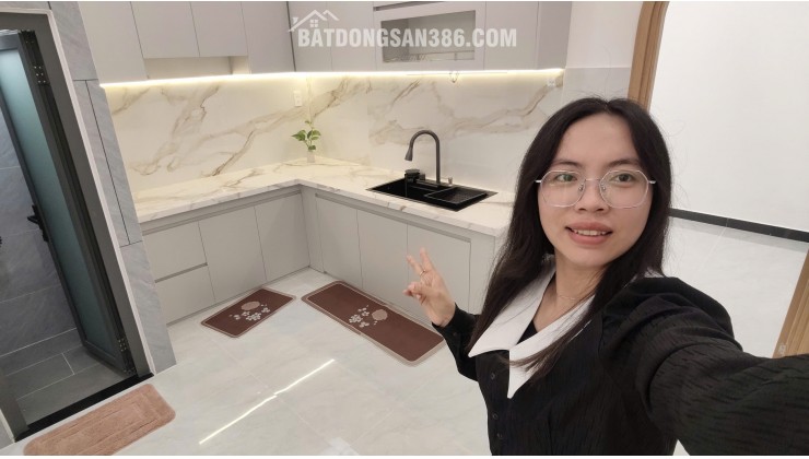 Ngay trục đường Lê Văn Quới hẻm 5m thông, nhà full nội thất 50m2 chỉ nhỉnh 5đ